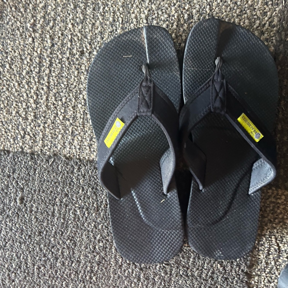 THE HEALING ❤️‍🩹 SOLE sandals.